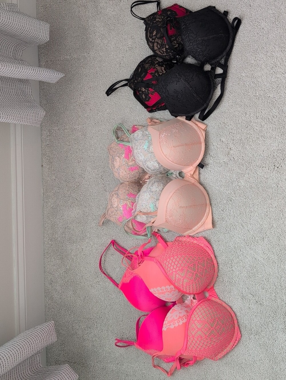 Victoria's Secret Very Sexy 32D Lot Of 8 Bras